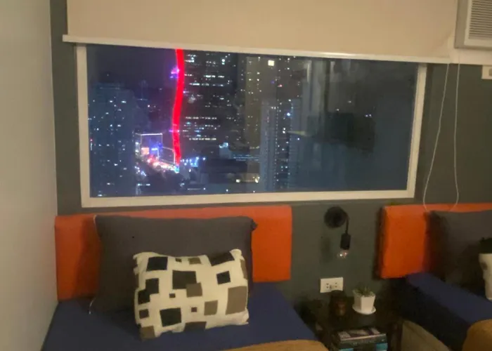 Apartahotel Isaiah Cityscape 4*